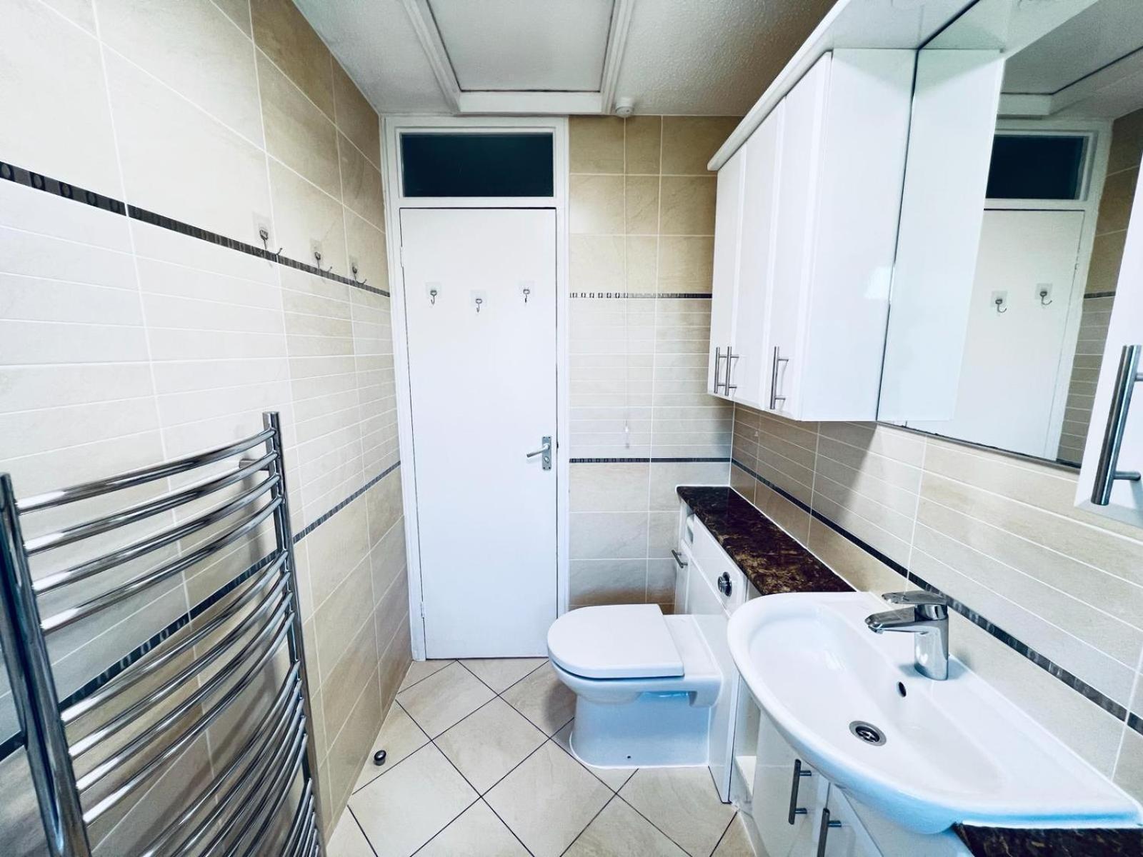Rooms In Stylish House Milton Keynes Luaran gambar